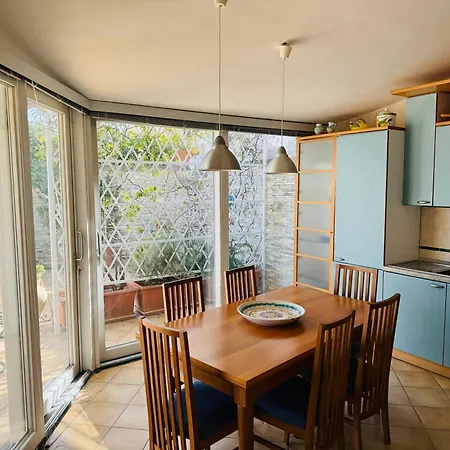 Lejlighed De Simone *